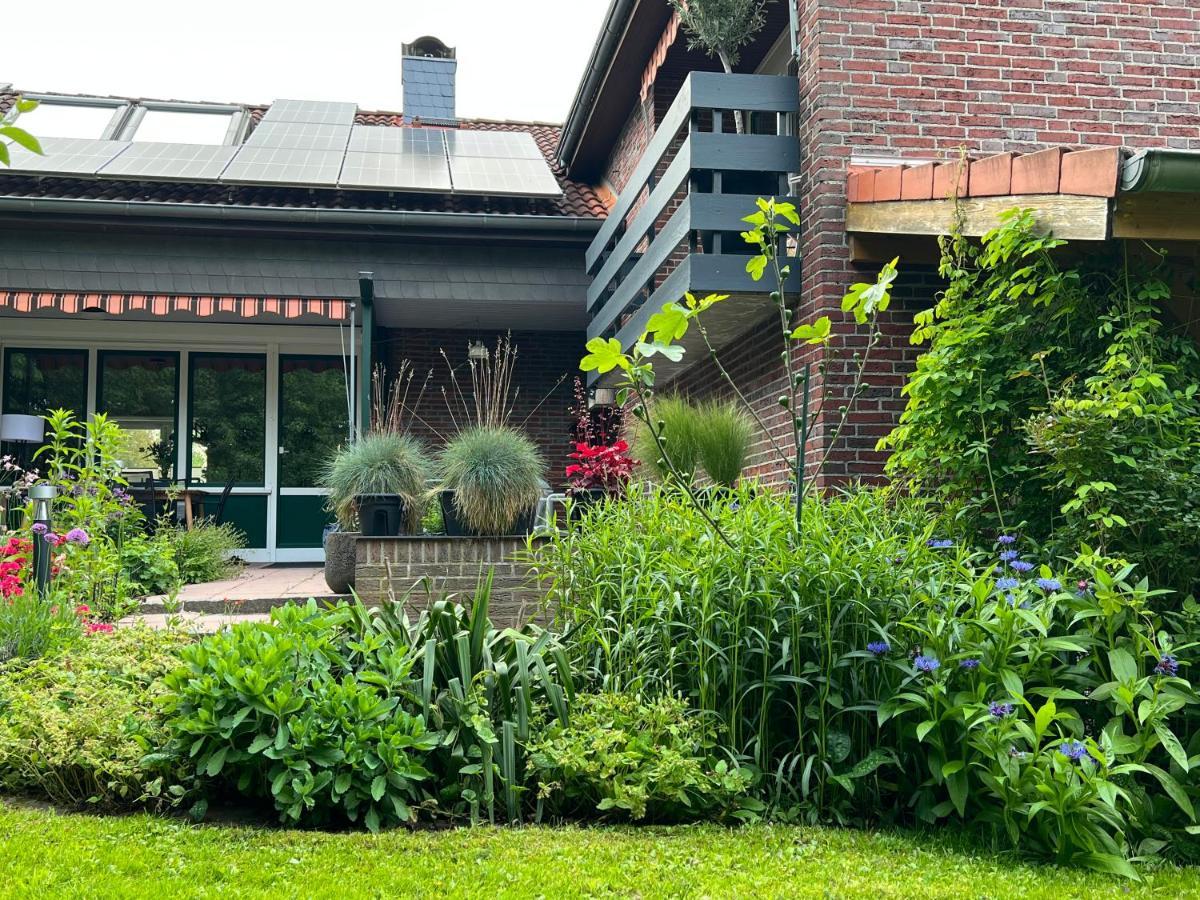 Aussergewoehnliches Haus Mit Sauna, Kamin Und Garten Вільгельмсгафен Екстер'єр фото