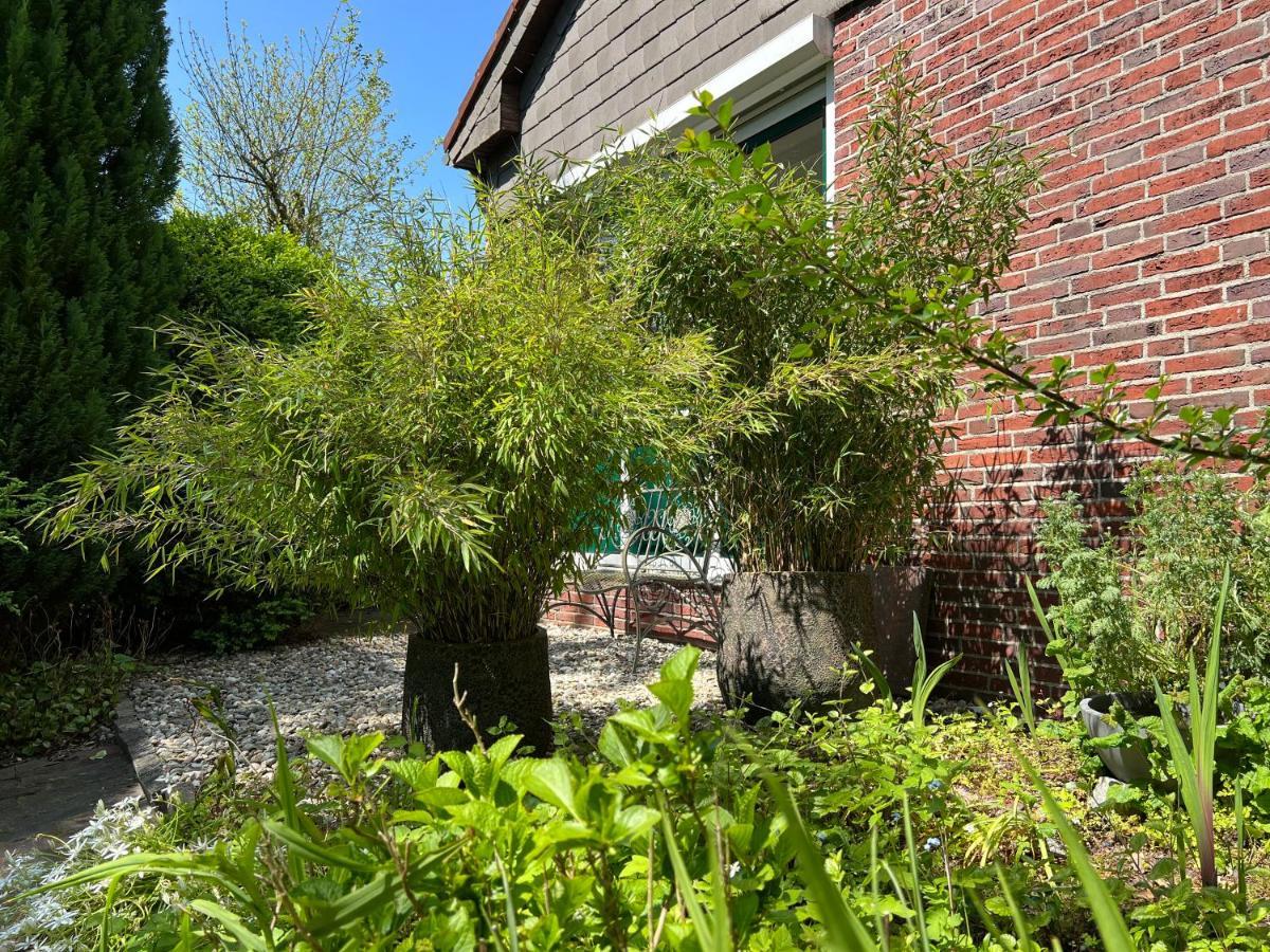 Aussergewoehnliches Haus Mit Sauna, Kamin Und Garten Вільгельмсгафен Екстер'єр фото